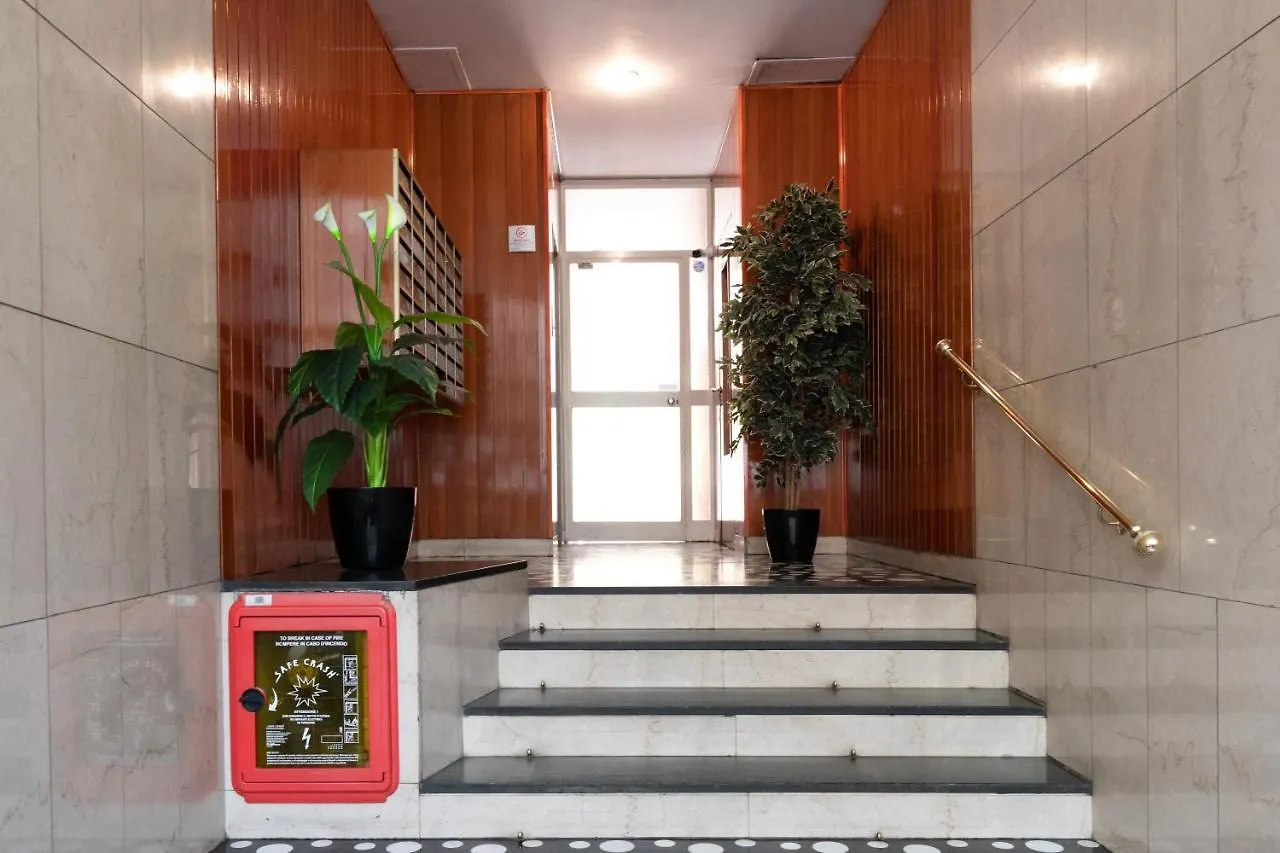 Comfort Suite Fiera Milano & San Siro Stadium 0*, Milan